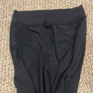Athleta Attitude Crop size 8